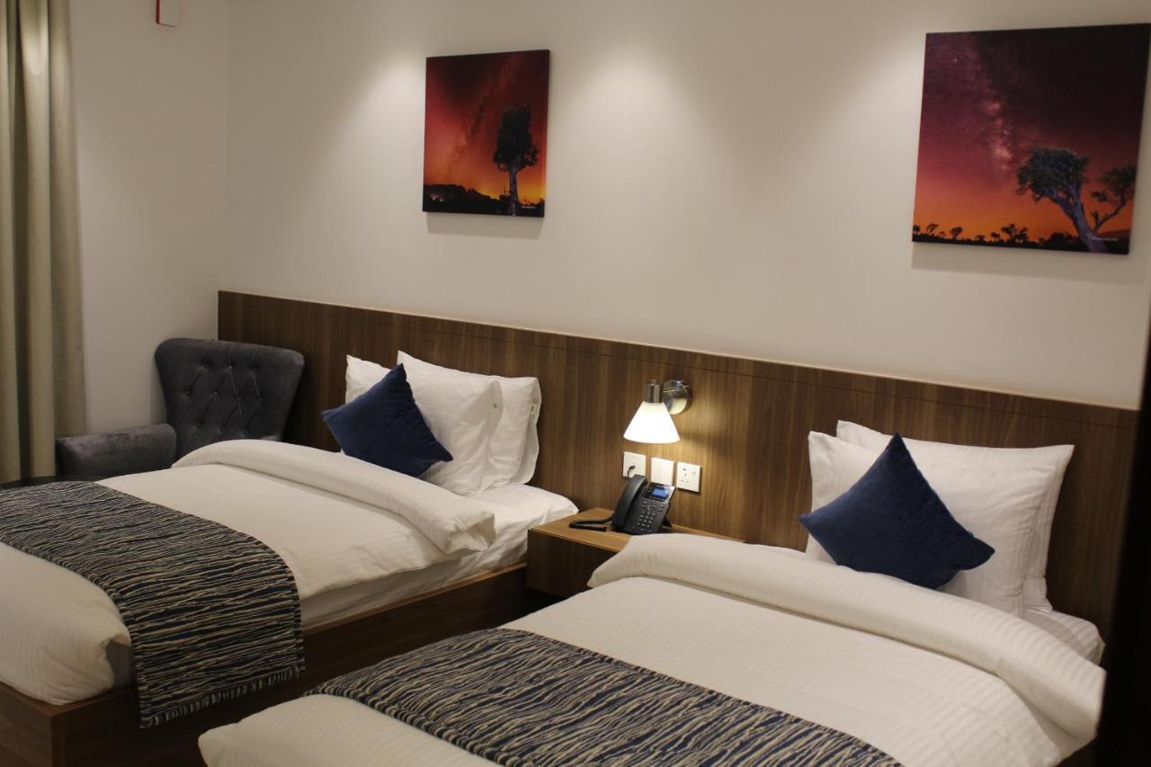 Duqm Express Hotel Екстериор снимка