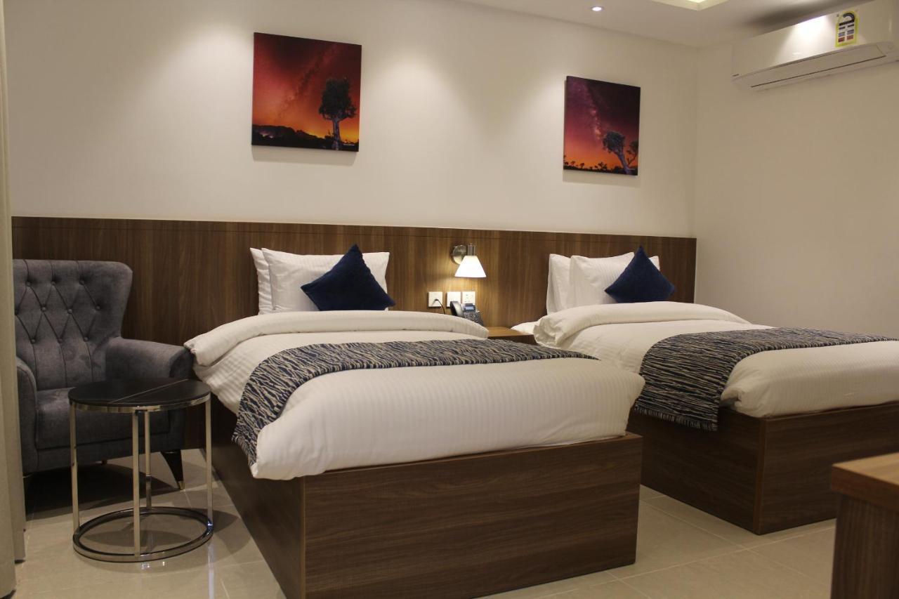 Duqm Express Hotel Екстериор снимка