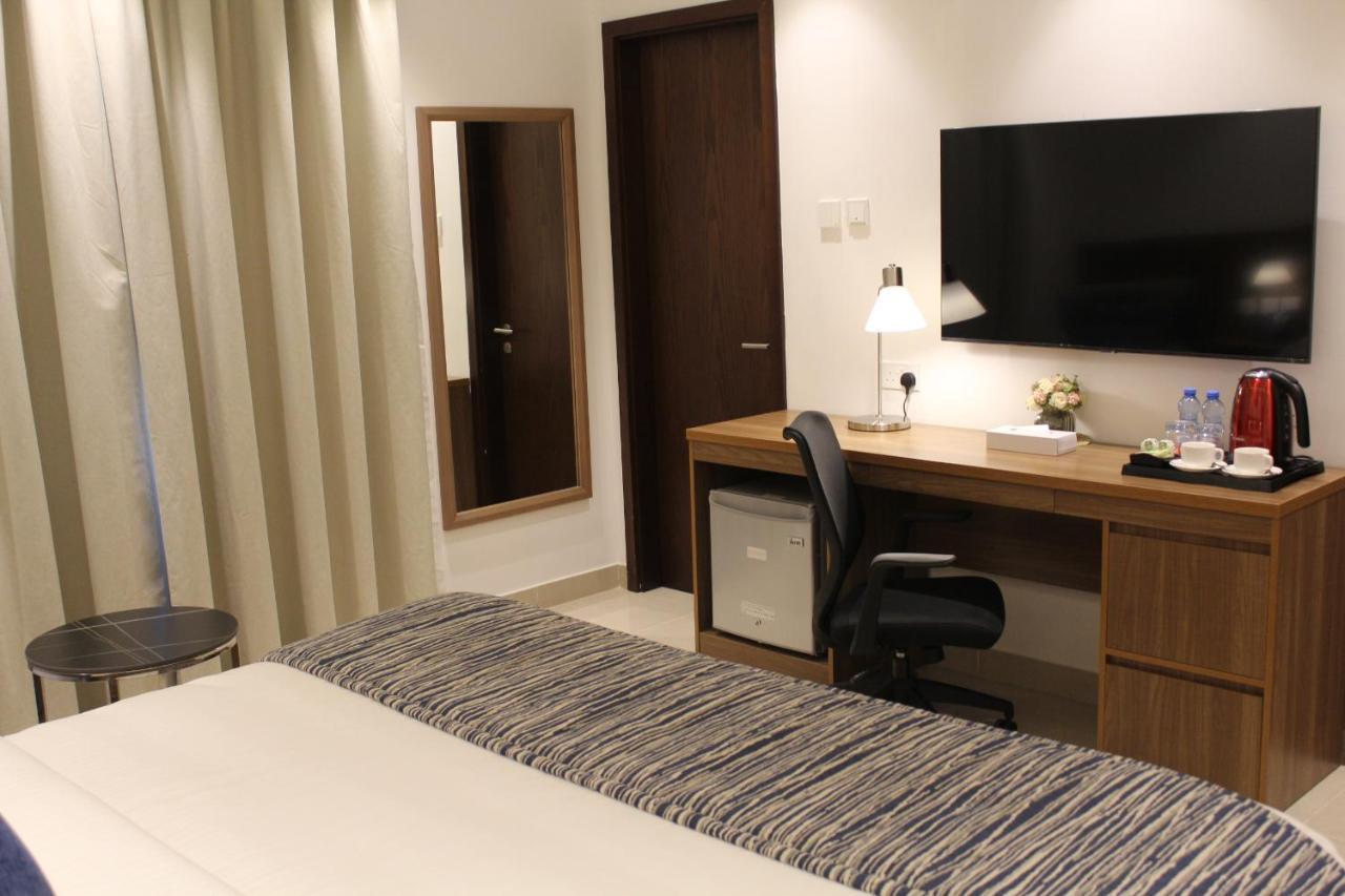 Duqm Express Hotel Екстериор снимка