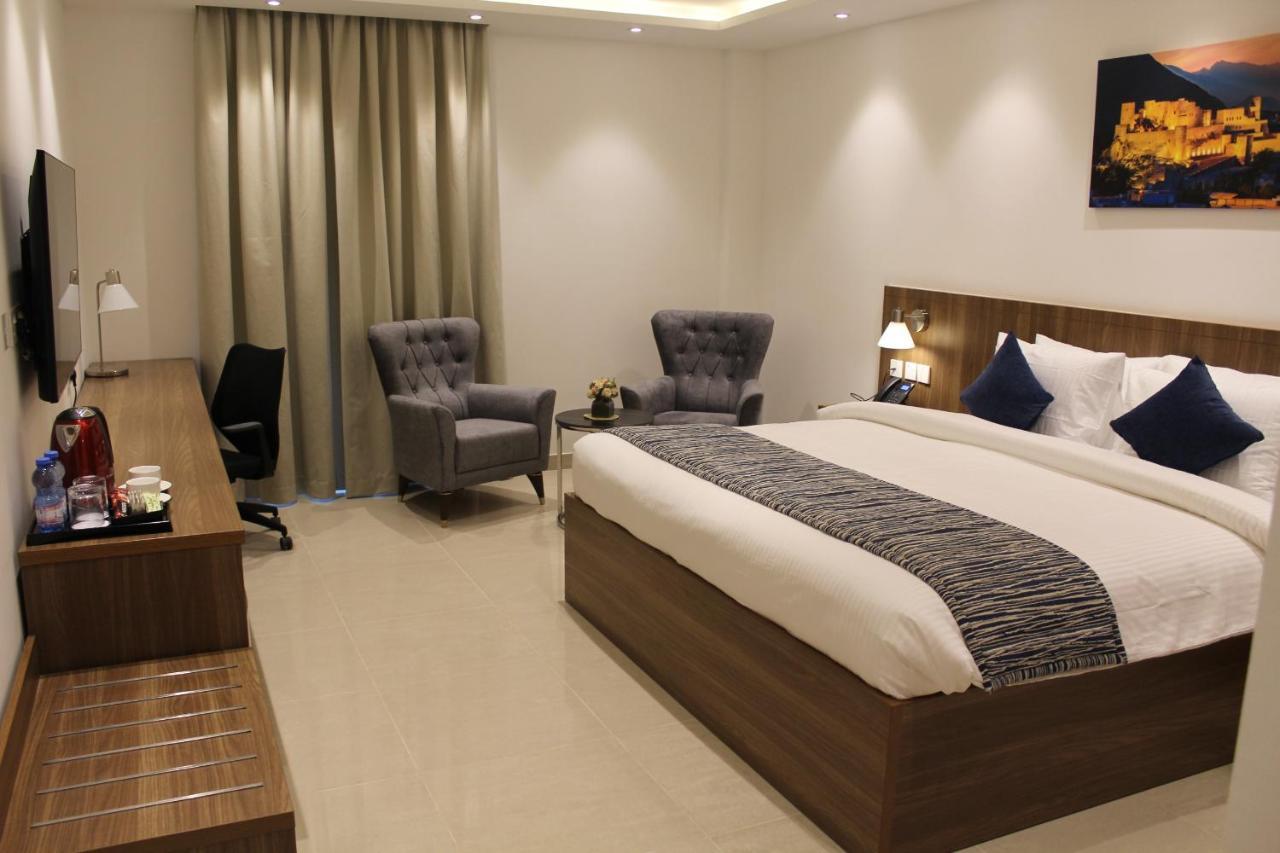 Duqm Express Hotel Екстериор снимка
