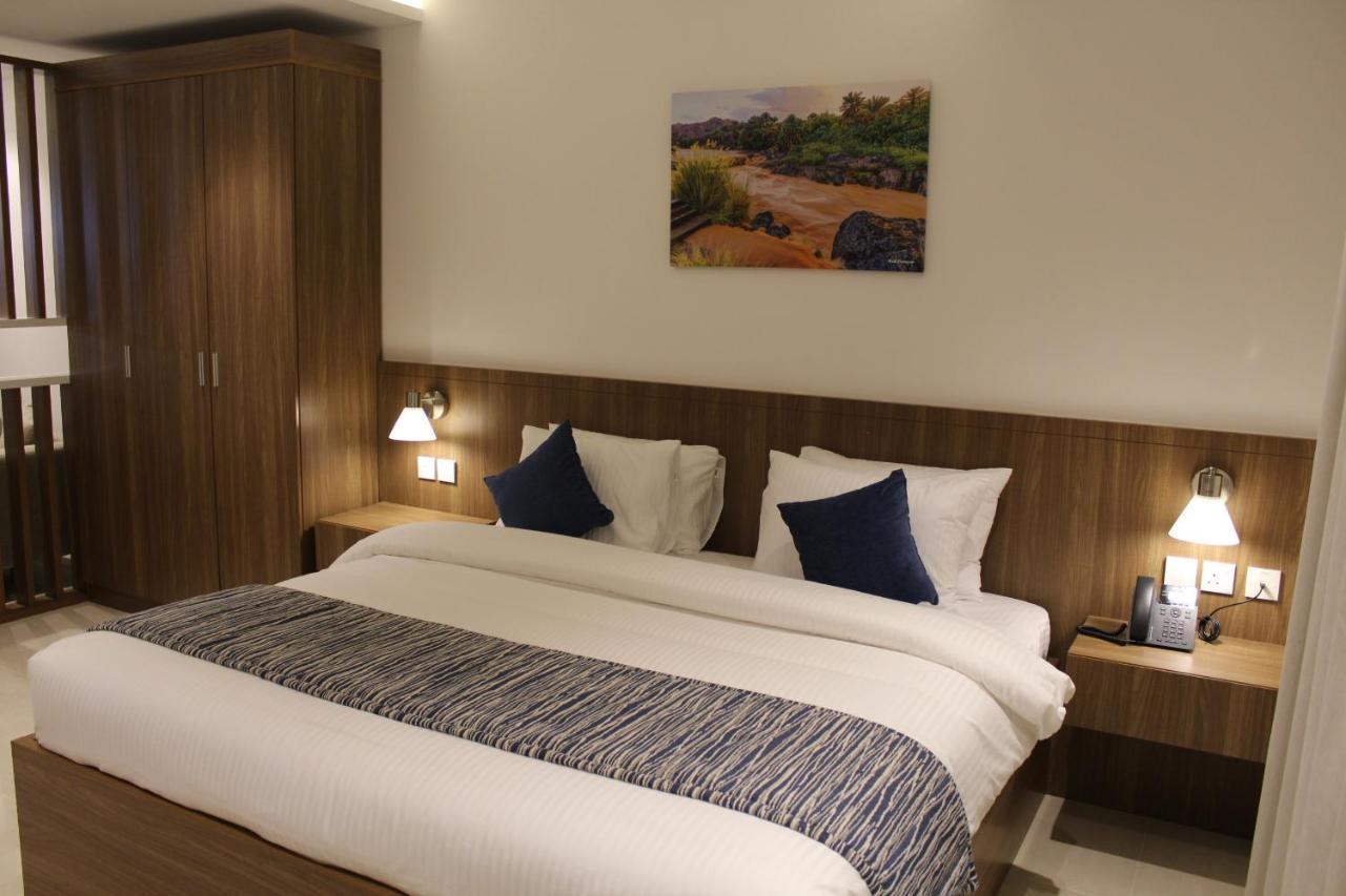Duqm Express Hotel Екстериор снимка
