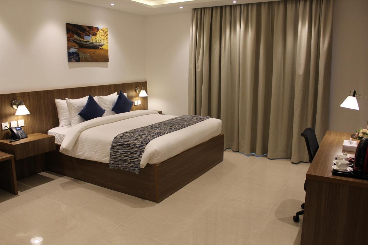 Duqm Express Hotel Екстериор снимка