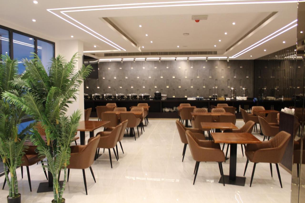 Duqm Express Hotel Екстериор снимка