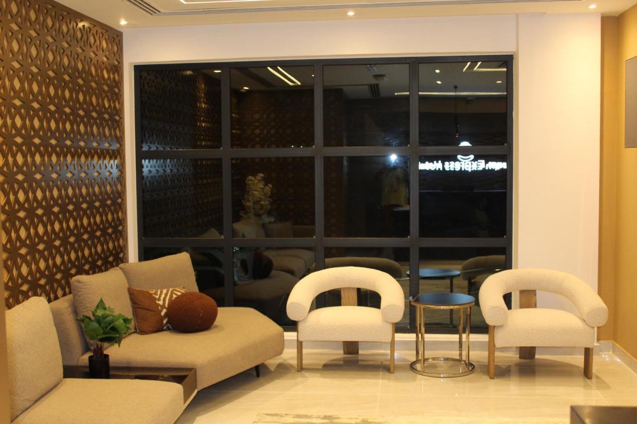 Duqm Express Hotel Екстериор снимка